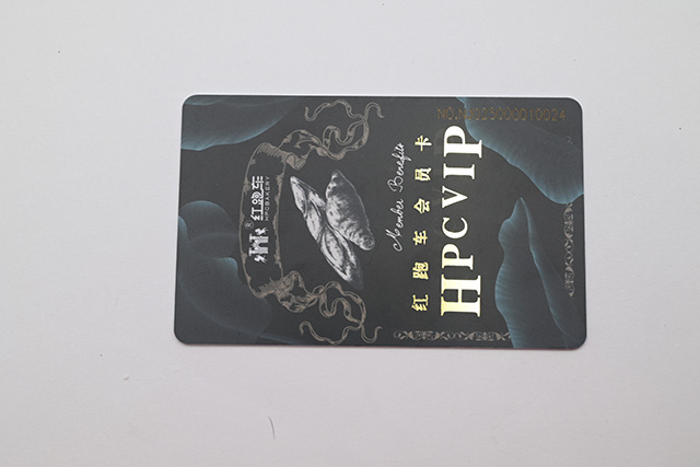 滴膠會員卡的特性如何? 滴膠會員卡的特性如何?