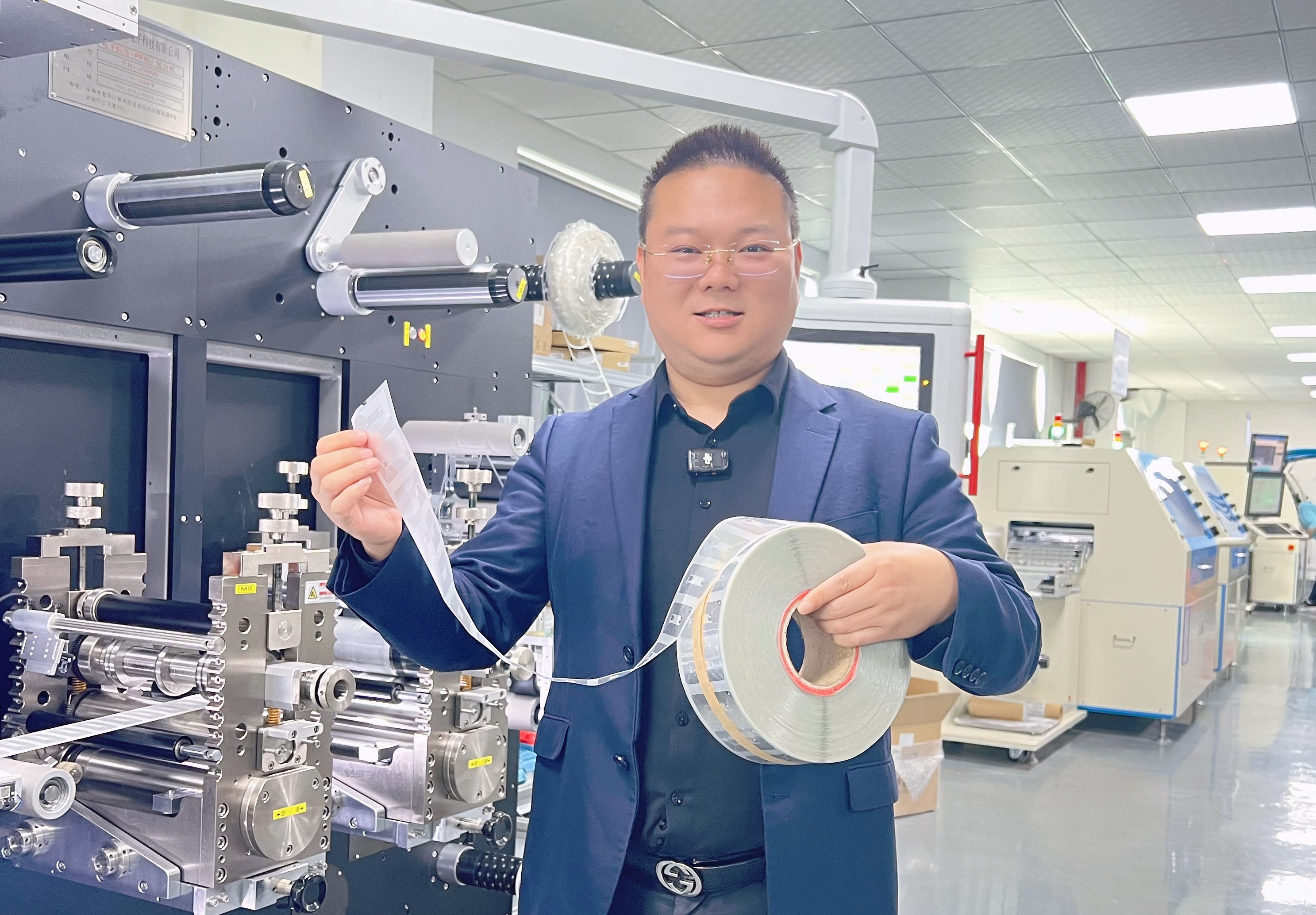 每小時(shí)50000張 100%全檢 | 卡立方集團(tuán)RFID電子標(biāo)簽生產(chǎn)廠家，支持各類RFID標(biāo)簽定制