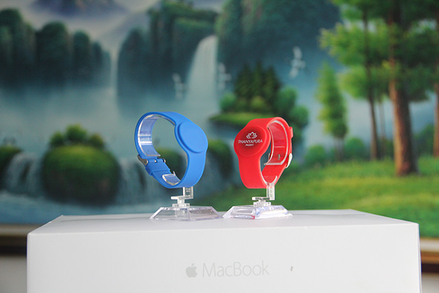 id硅膠腕帶墊用什么東西貼3M雙面膠更牢固? id硅膠腕帶墊用什么東西貼3M雙面膠更牢固?