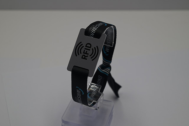 校園卡的專版印刷與非專版印刷的區別 校園卡的專版印刷與非專版印刷的區別