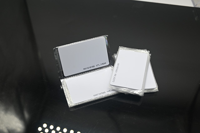 PVC智能卡生產制作常見制卡工藝介紹 PVC智能卡生產制作常見制卡工藝介紹