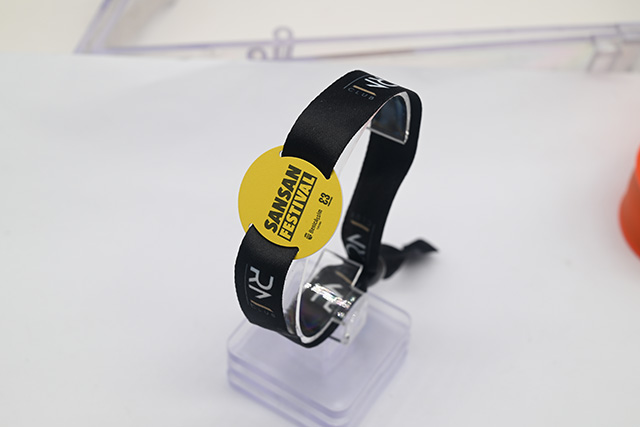 單家店的西餐廳鑰匙扣卡儲值消費系統(tǒng)