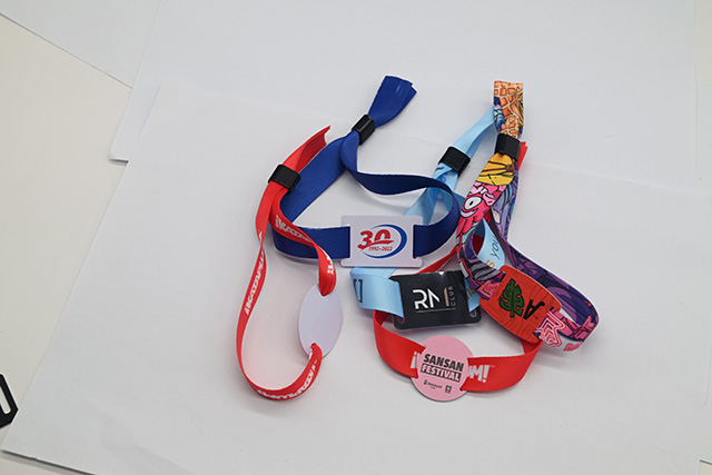 墨水屏滴膠卡怎么使用教程？要注意哪些細節？