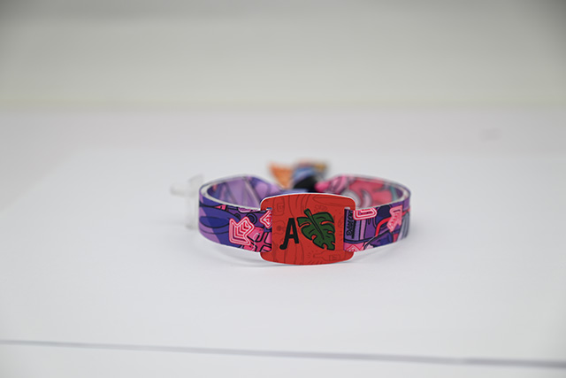 餐飲店會員儲值卡怎么設計，鑰匙扣卡背面文字怎么寫？